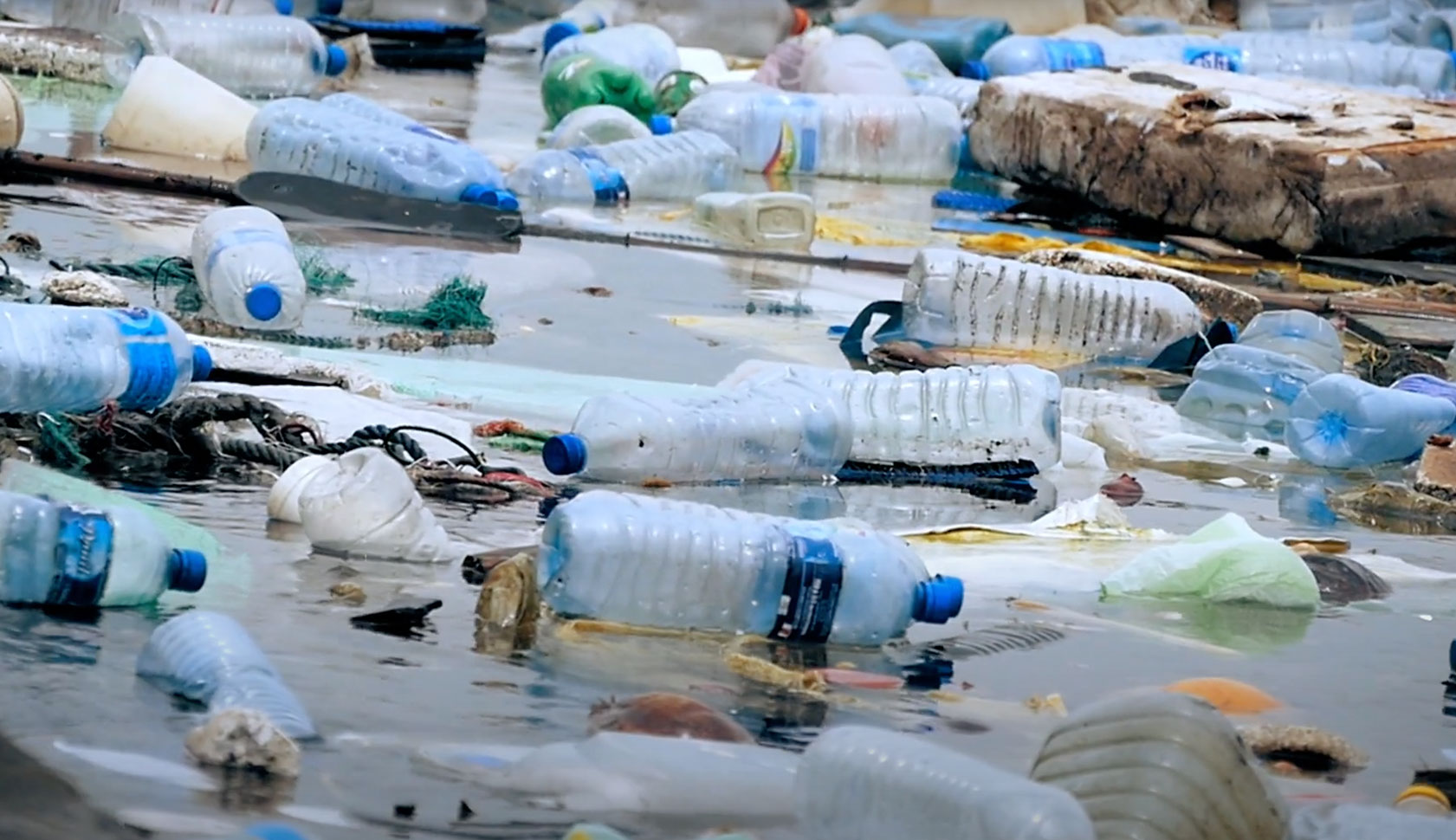 Bahaya Plastik dalam Sistem Irigasi