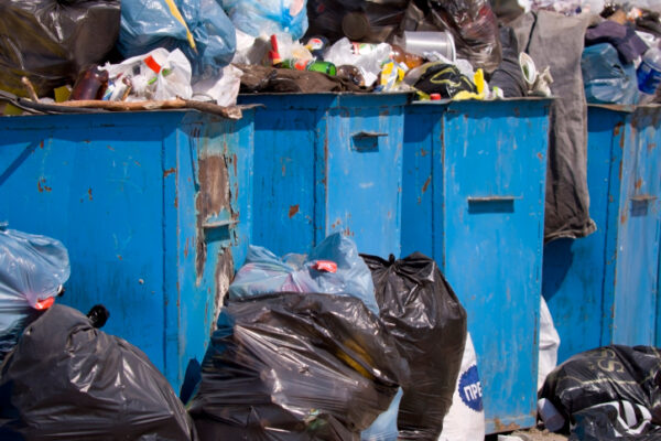 Risiko Menyimpan Limbah Plastik, Mending Diolah! risiko menyimpan limbah plastik
